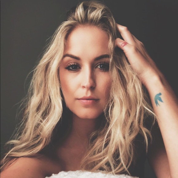 Meet your Posher, Hope - Picture 3 of 3